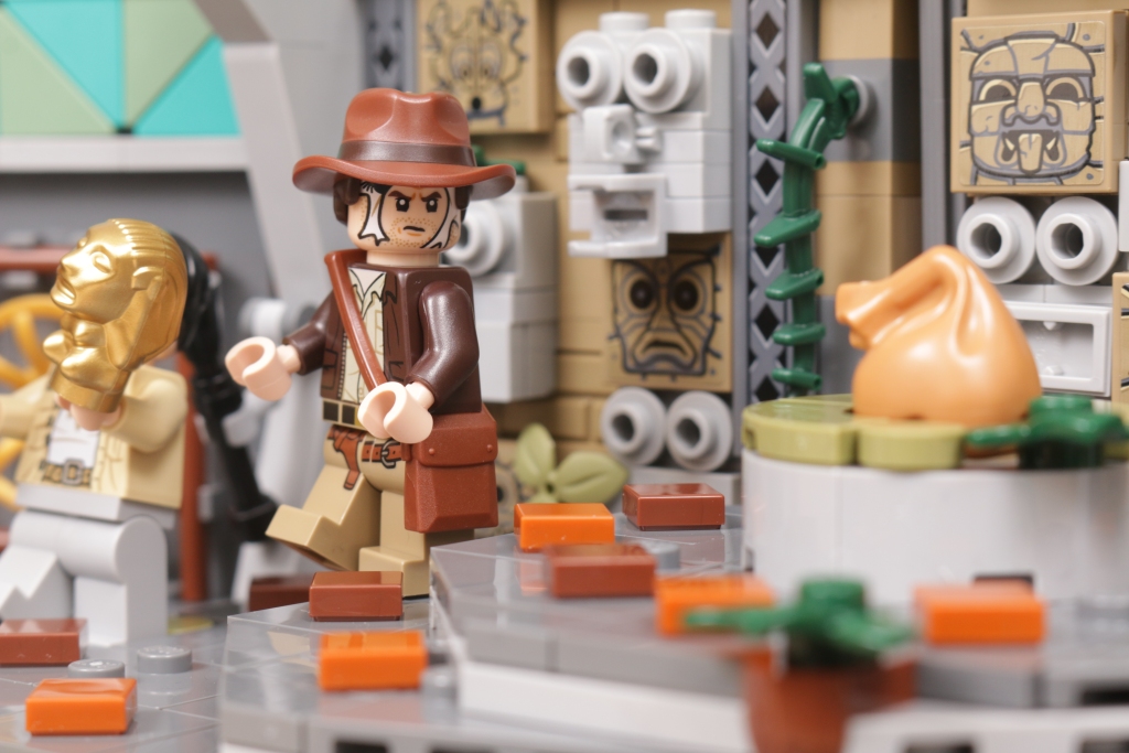 LEGO Indiana Jones 77015 Temple of the Golden Idol review 45 1024x683