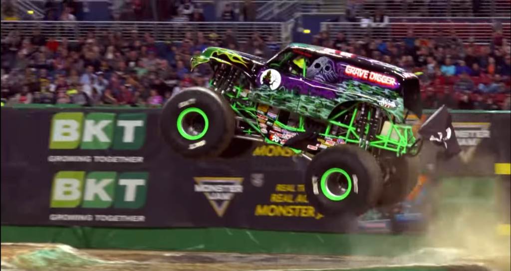 LEGO Technic 42118 Monster Jam Grave Digger review 14