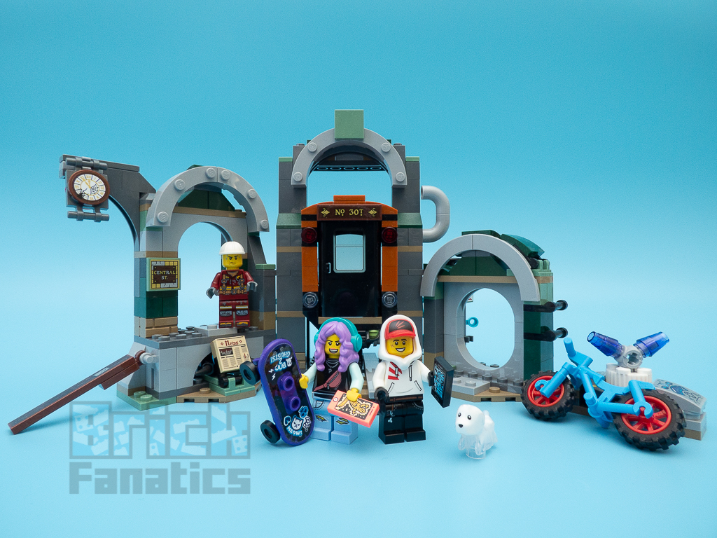 LEGO Hidden Side 70430 Newbury Subway 5
