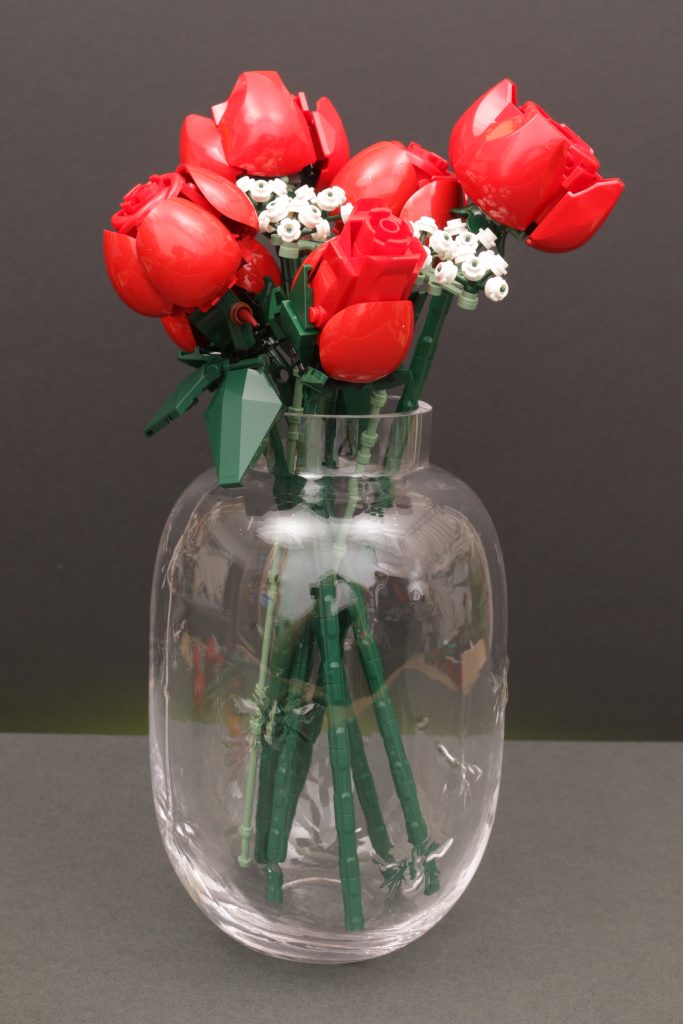 LEGO Botanical Collection 10328 Bouquet of Roses review 17 683x1024