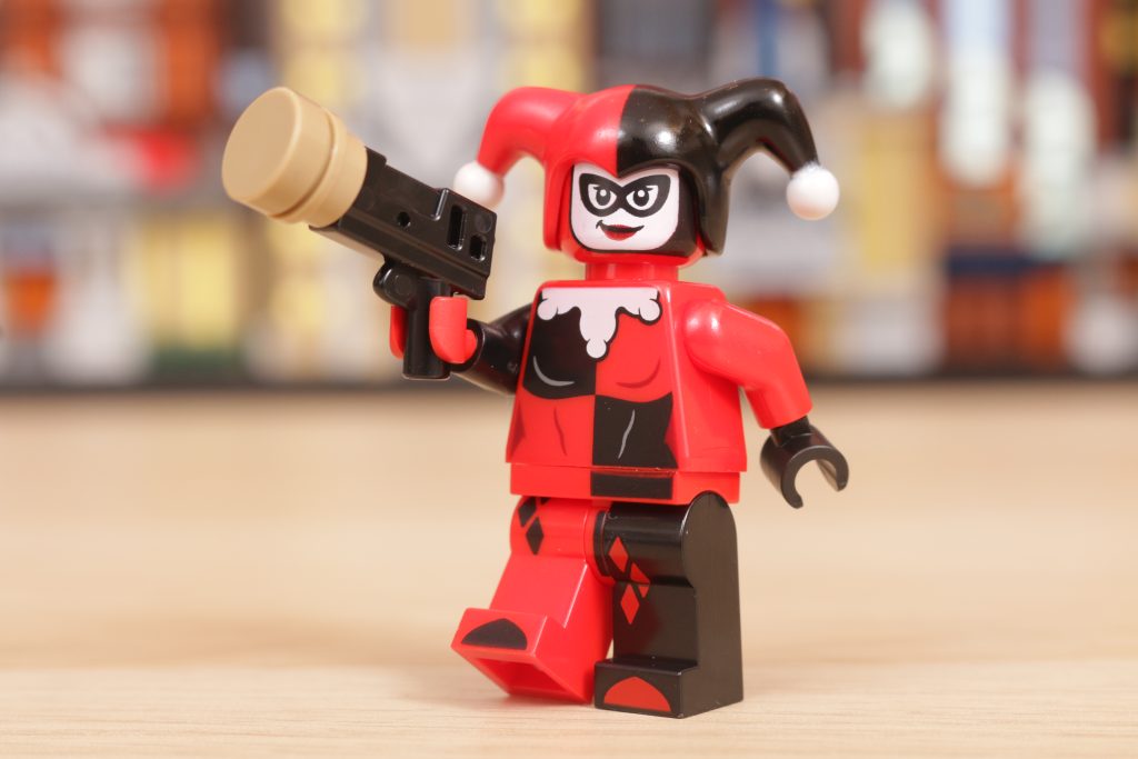 LEGO Batman 76271 Batman The Animated Series Gotham City review 63 1024x683