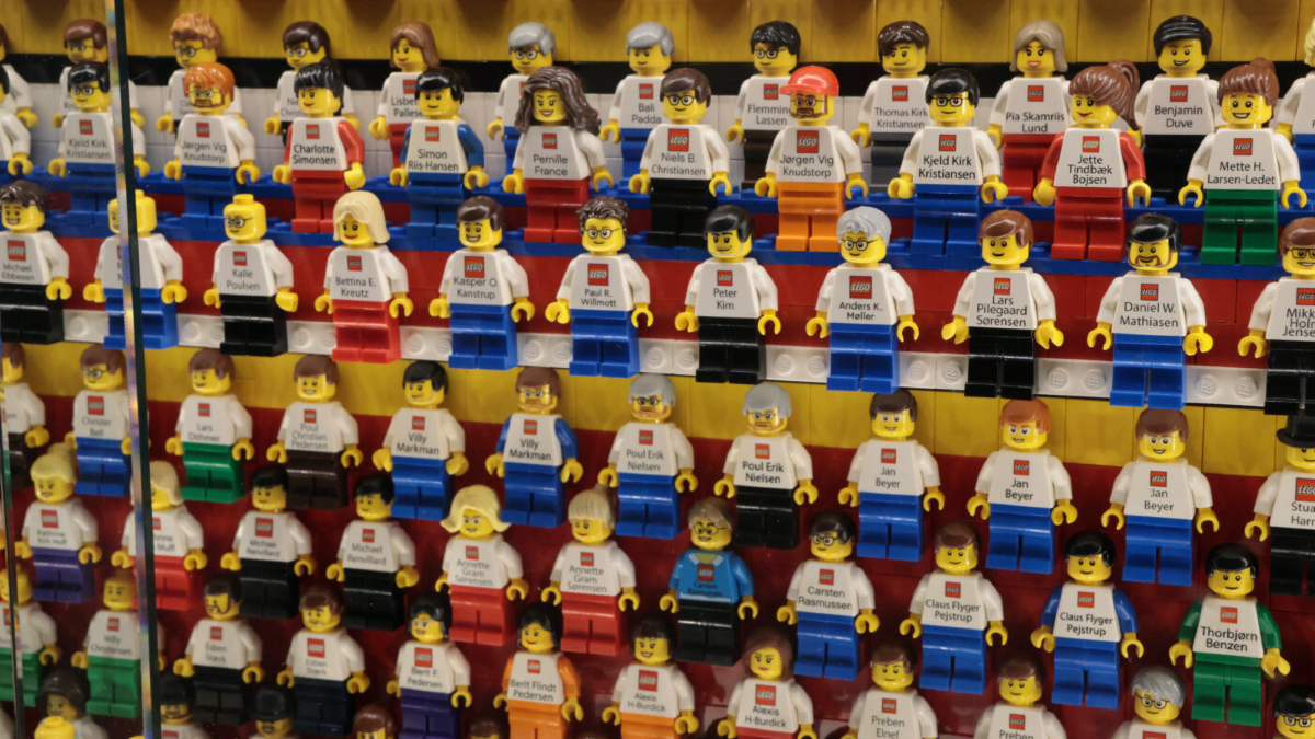It’s now much harder to get a LEGO employee minifigure business card