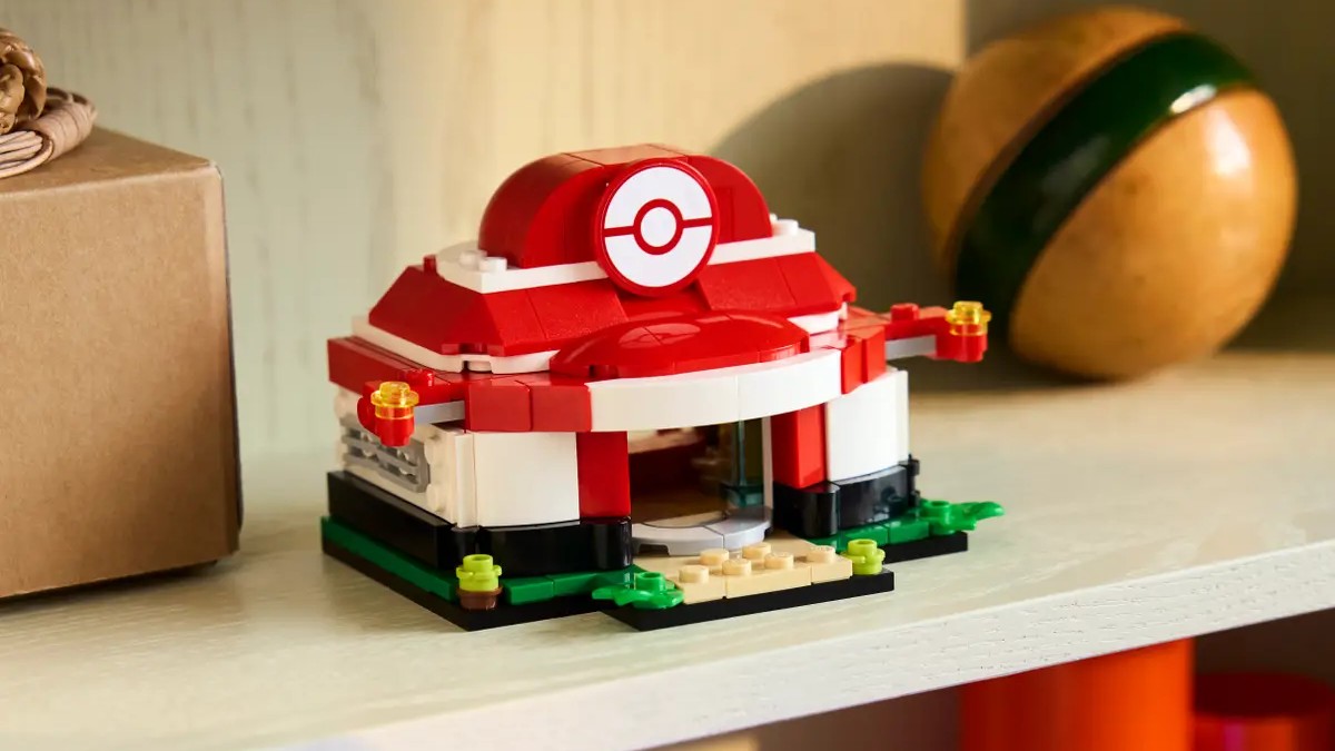 lego 40911 mini pokemon center lifestyle featured