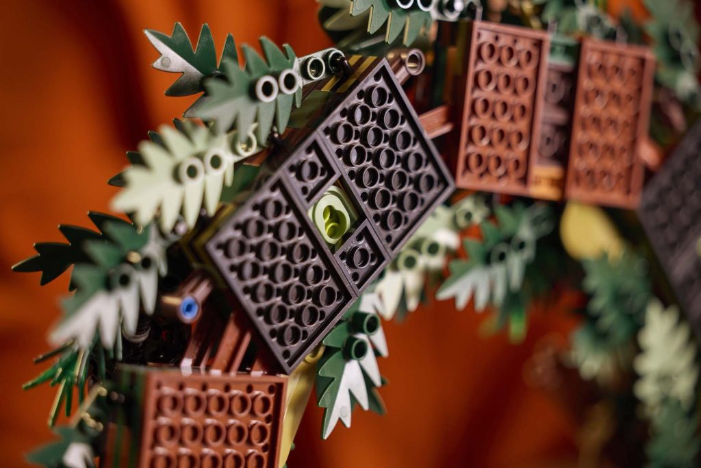 LEGO Icons Botanical Collection 10340 Wreath 8 1024x683