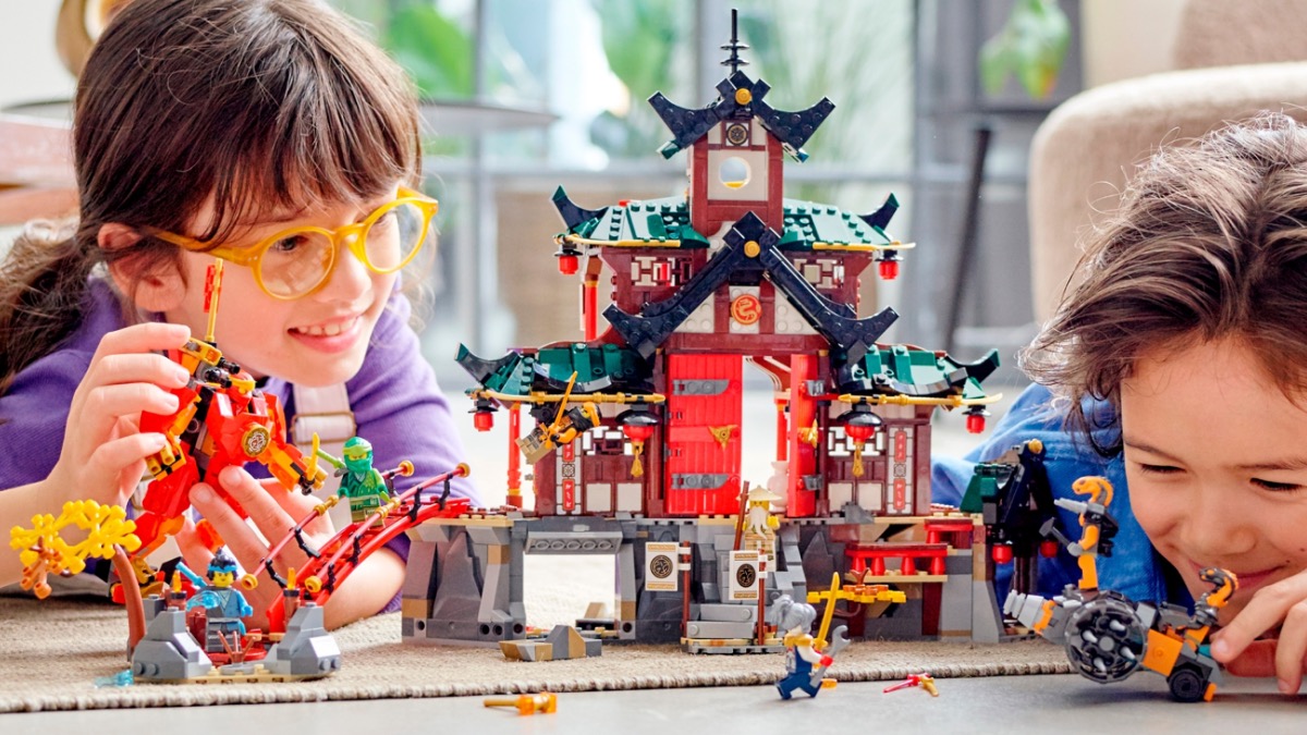 The first wave of LEGO NINJAGO 2022 sets has been revealed