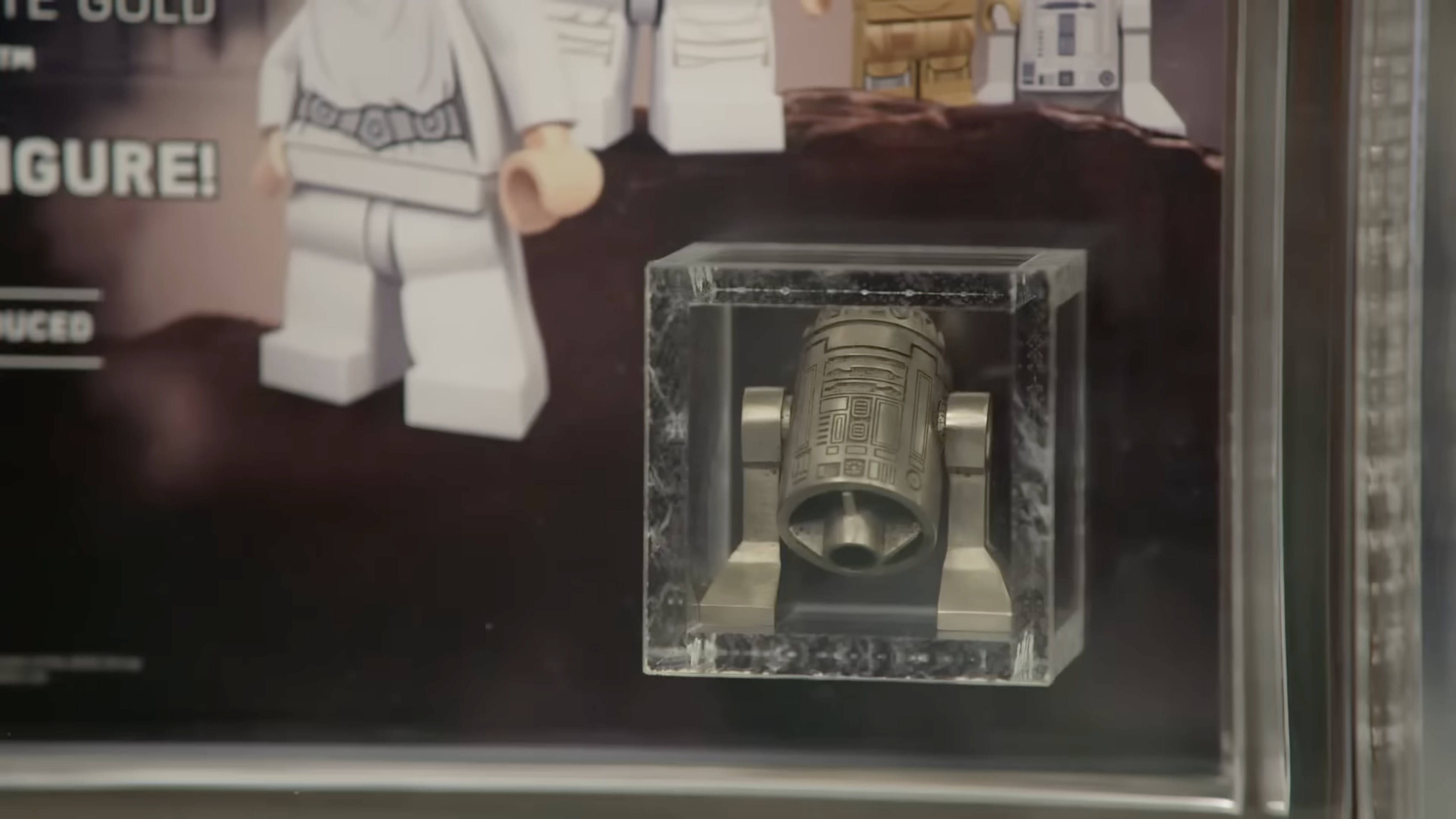 PAWN STARS YOUTUBE LEGO Star Wars R2 D2 C 3PO minifigures 3