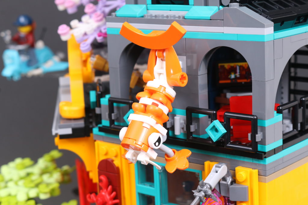 LEGO NINJAGO 71741 NINJAGO City Gardens review 37
