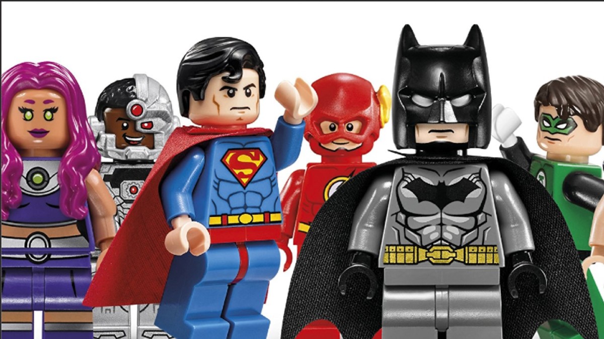 An exclusive LEGO DC minifigure is confirmed for 2022