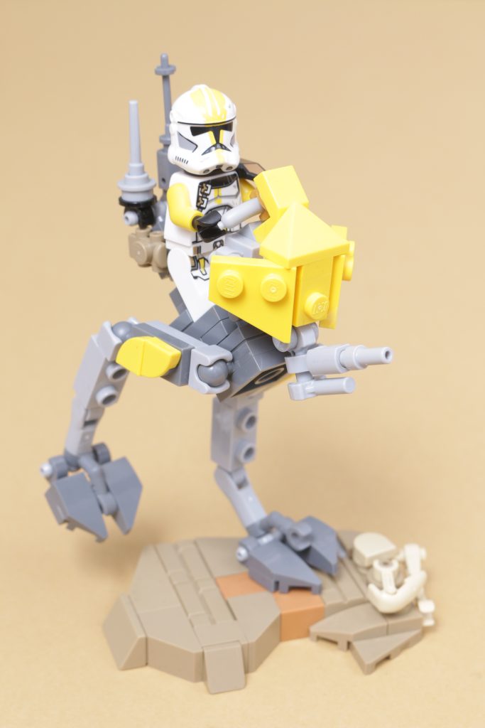 Custom LEGO Star Wars MOC AT RT 501st 327th Clone Troopers build 18 683x1024