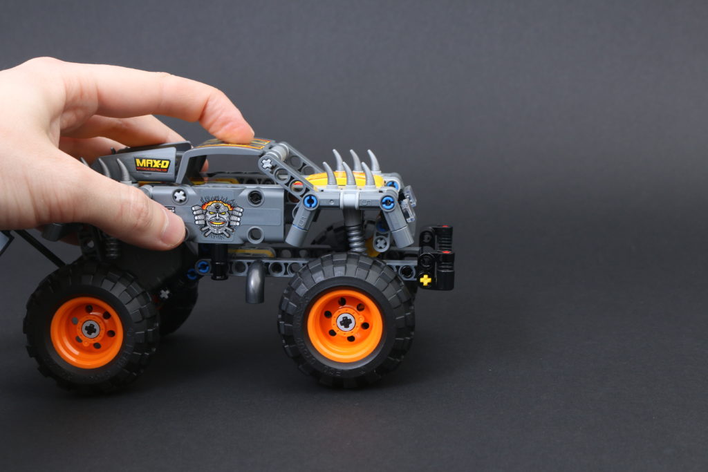 LEGO Technic 42119 Monster Jam Max D review 7