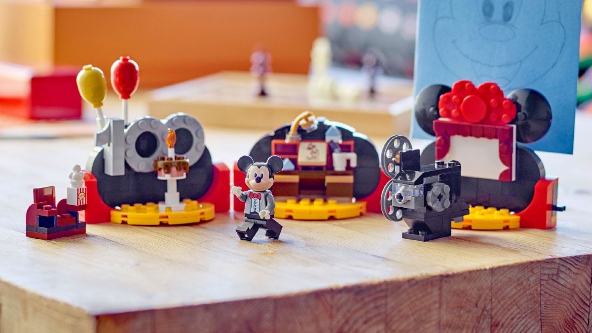 LEGO 40600 Disney 100 Years Celebration could make a return