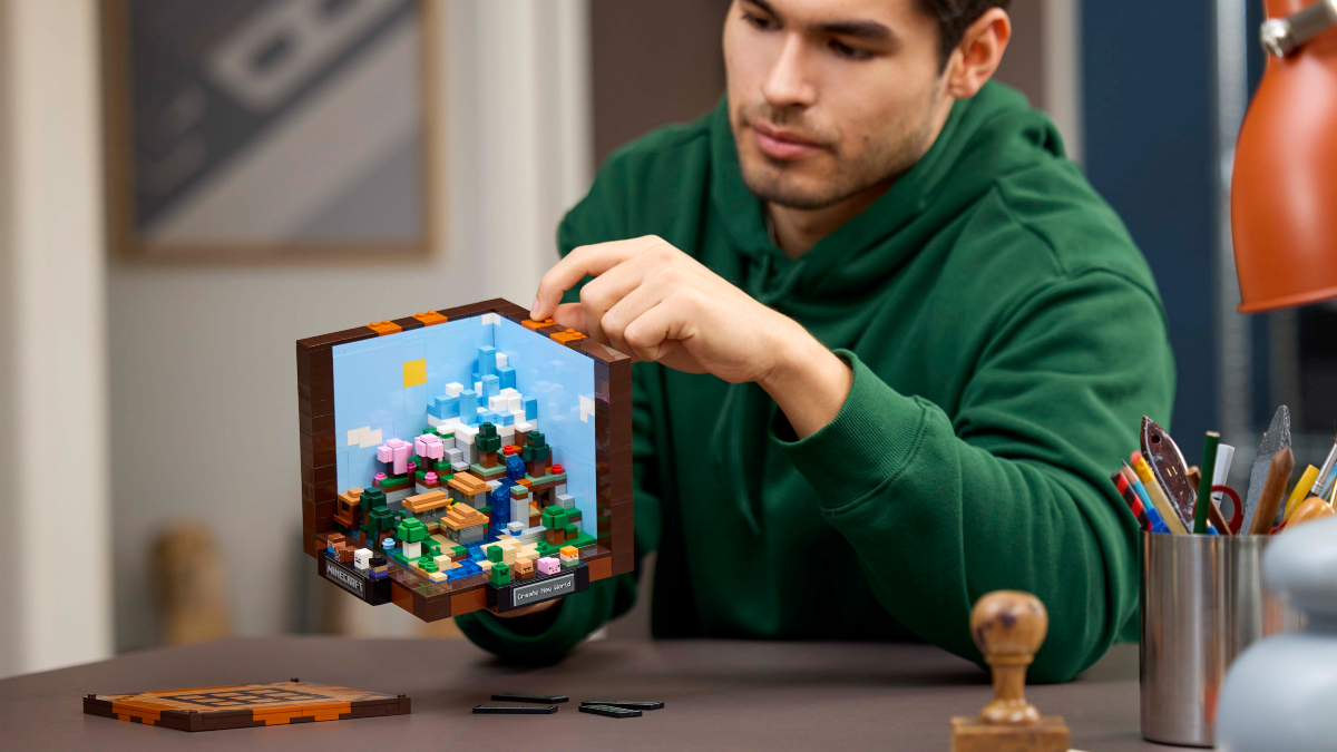 Initial LEGO Minecraft 21265 The Crafting Table reactions unearthed