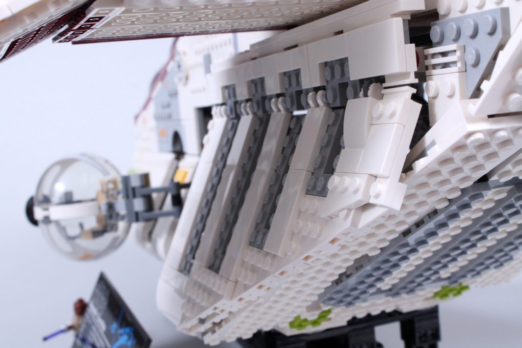 LEGO Star Wars 75309 Republic Gunship review 9
