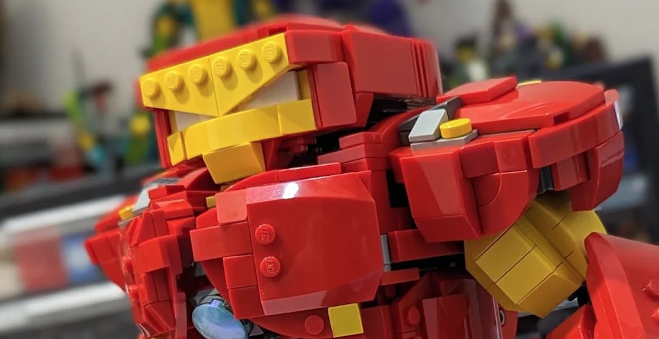 Fan designer creates custom LEGO Marvel Hulkbuster BrickHeadz model