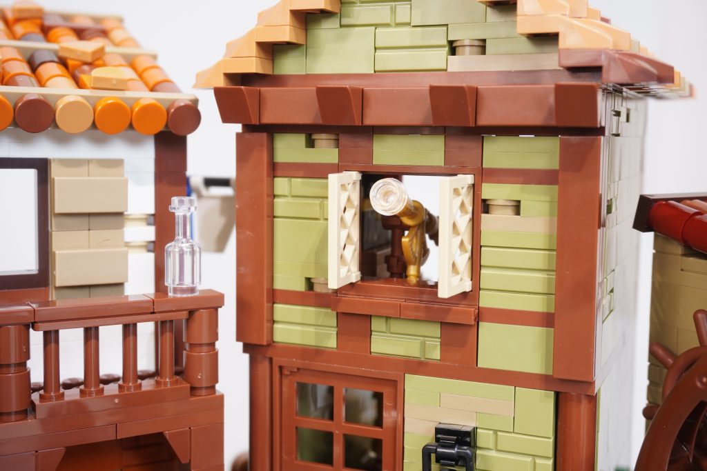LEGO Bricklink Designer Program The Thieves of Tortuga review 18 1024x683