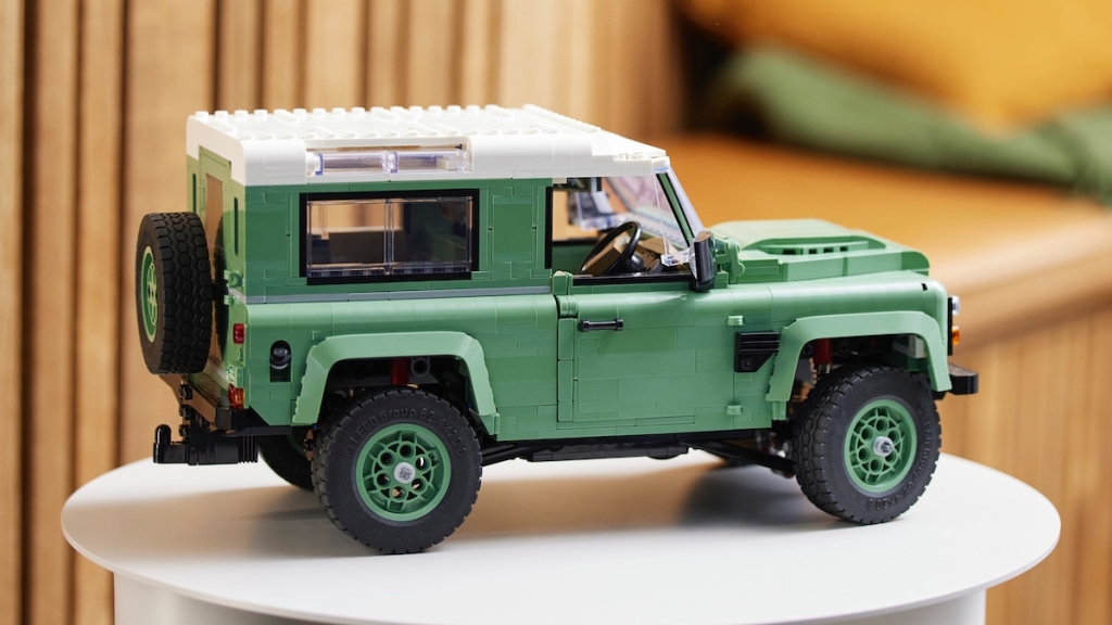 LEGO Icons 10317 Land Rover Classic Defender 90 featured 2 1024x576