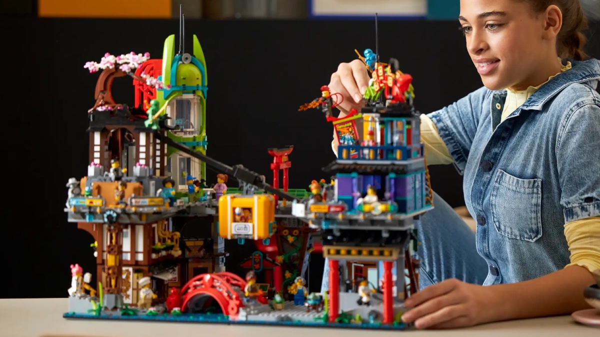 LEGO 71799 NINJAGO City Markets designer signing tomorrow