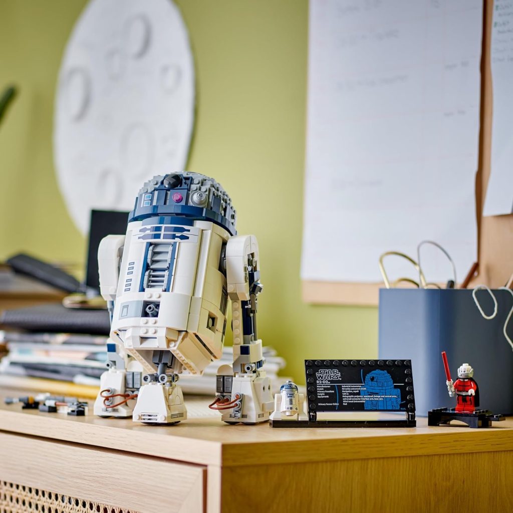 lego star wars 75379 r2 d2 lifestyle 3 1024x1024
