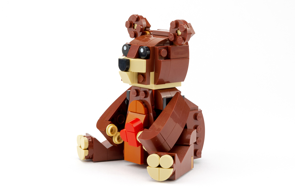 LEGO Review Valentines Brown Bear 16