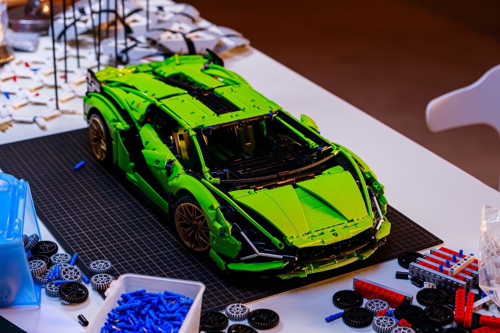 LEGO Technic Lamborghini Sián FKP 37 bts 3
