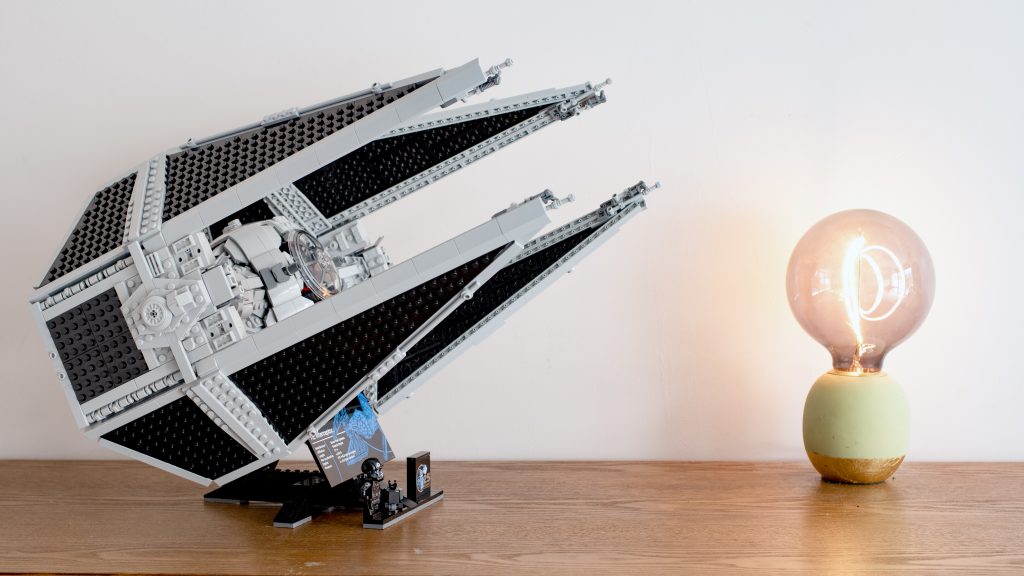 LEGO Star Wars 75382 TIE Interceptor UCS 27 1024x576