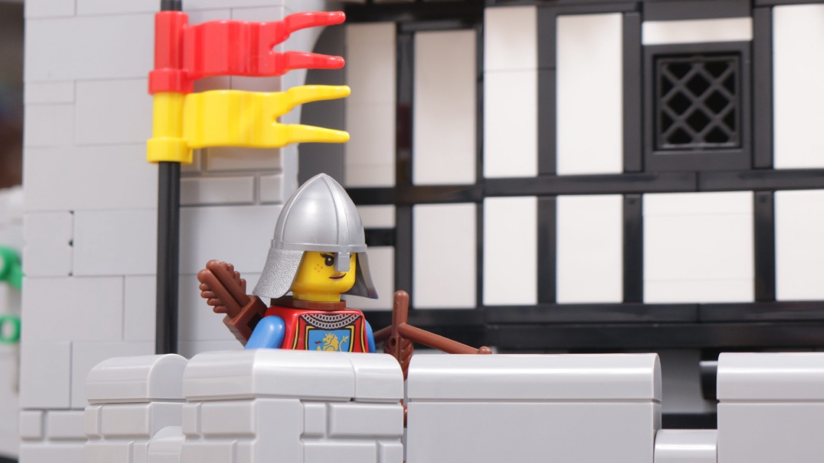 LEGO ICONS 90th anniversary 10305 Lion Knights’ Castle was originally even bigger