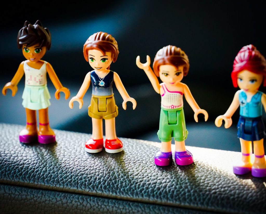 Brick Pic of the Day: Friends on a road trip