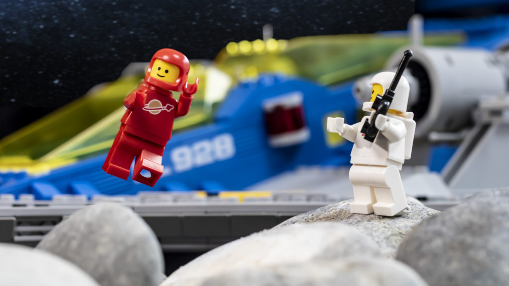 LEGO ICONS 10497 Galaxy Explorer 33 1024x576