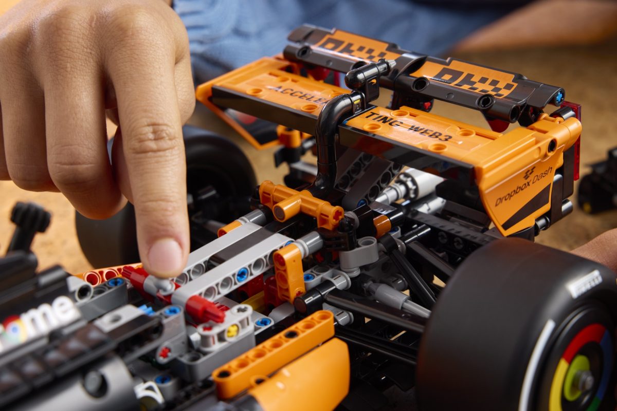 LEGO Technic 42228 42228 McLaren MCL39 8 1200x800