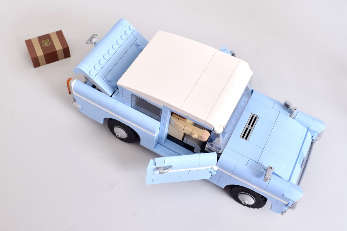 LEGO Harry Potter 76470 Enchanted Flying Ford Anglia review 8 1200x800