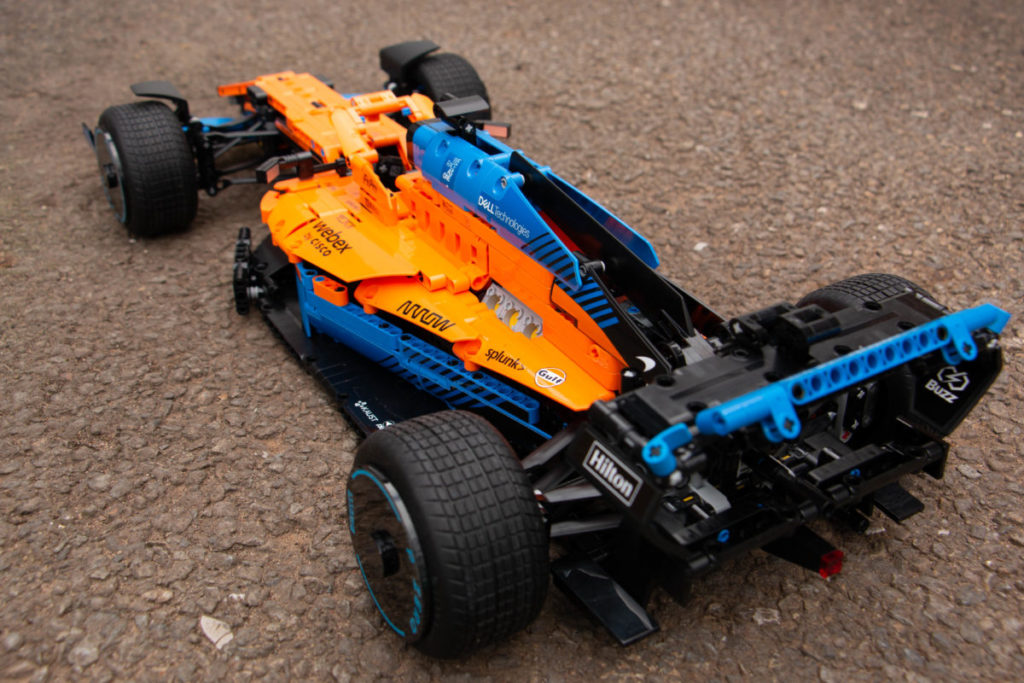 LEGO Technic 42141 McLaren Formula 1 Race Car review 28 1024x683