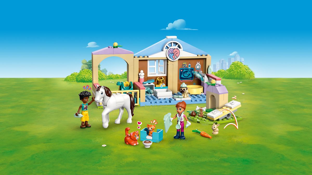 LEGO Friends 42696 Animal Vet Clinic 6