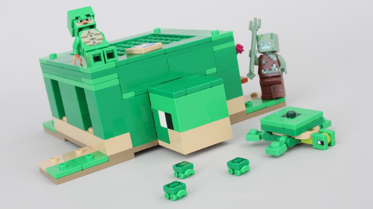 LEGO Minecraft 21254 The Turtle Beach House review