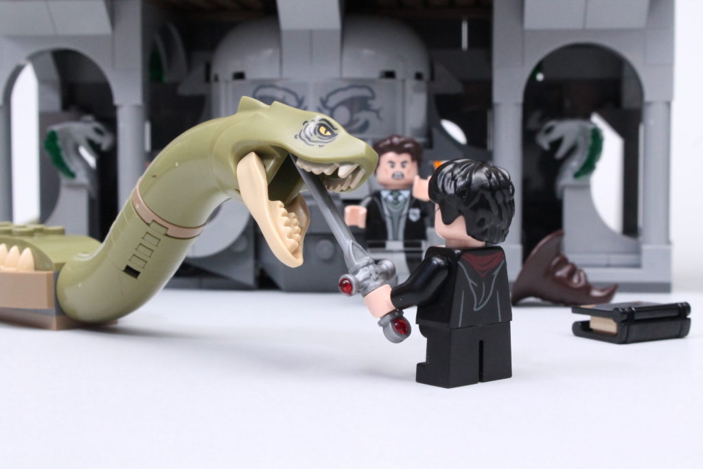 LEGO Harry Potter 76389 Chamber of Secrets review 8