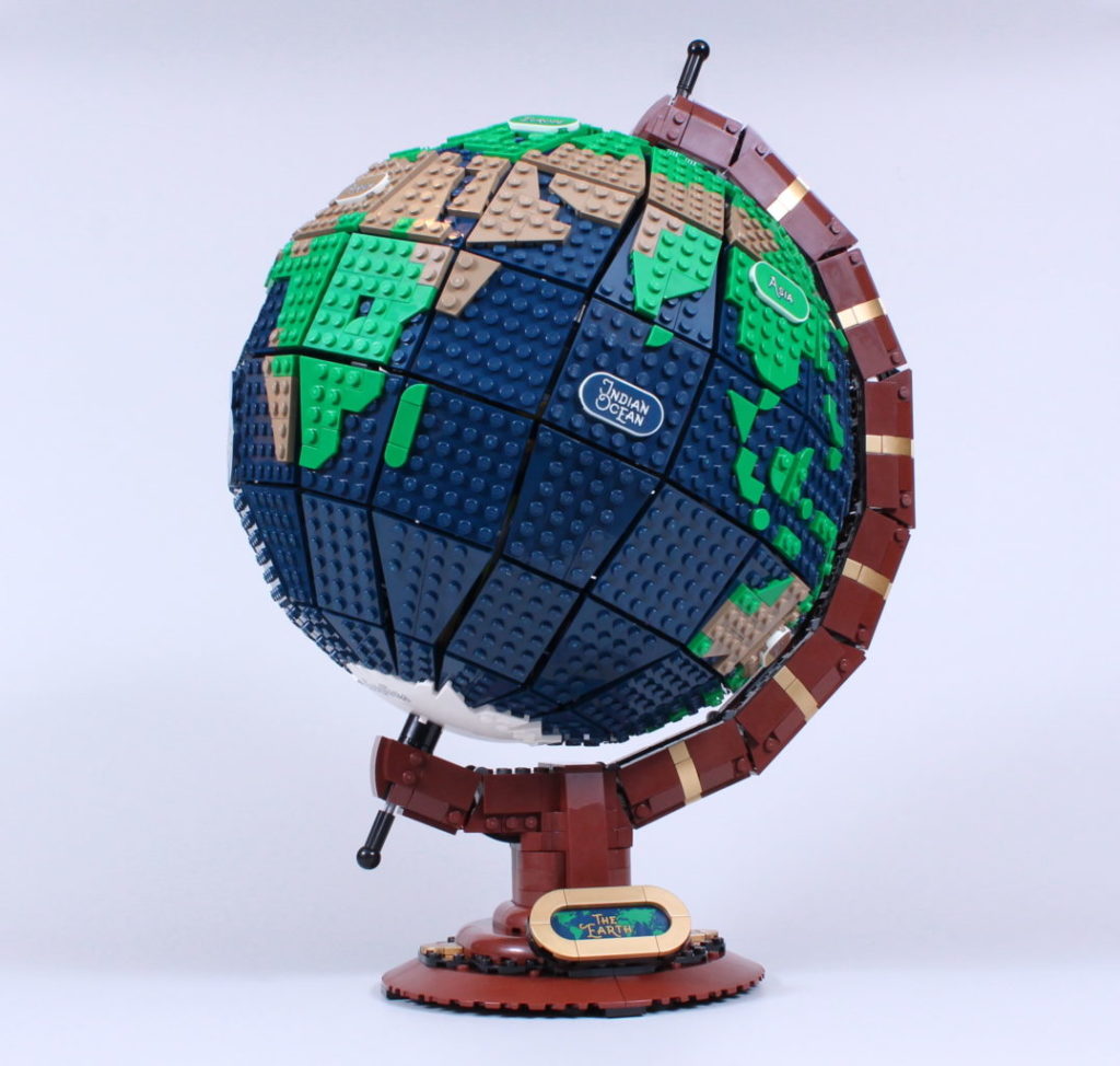LEGO Ideas 21332 The Globe review 5 1024x974