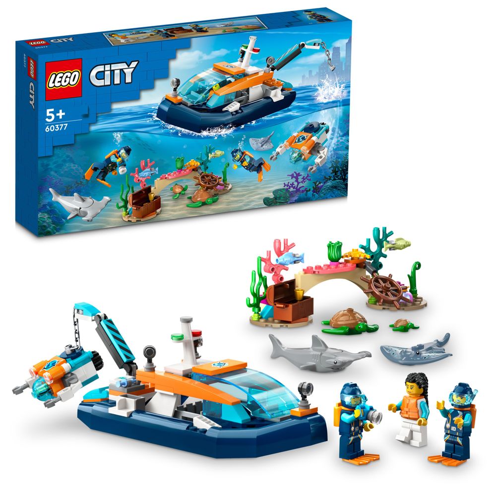 LEGO City 60377 Seaforesting Boat 1
