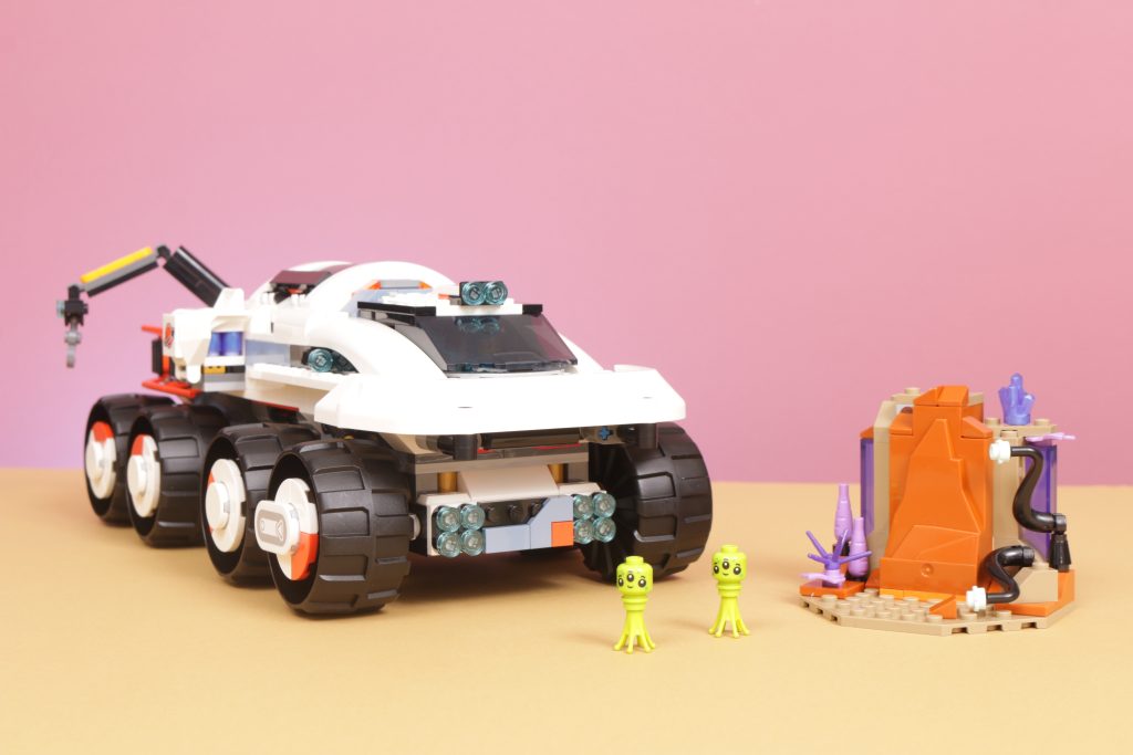 LEGO City 60432 Command Rover and Crane Loader review 44 1024x683