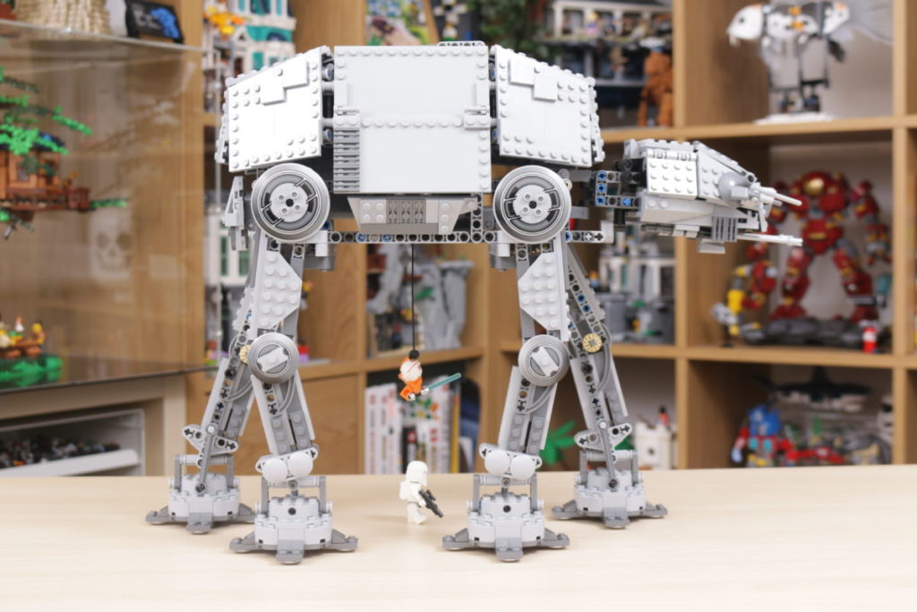 LEGO Star Wars 10178 Motorized Walking AT AT review 7 1024x683