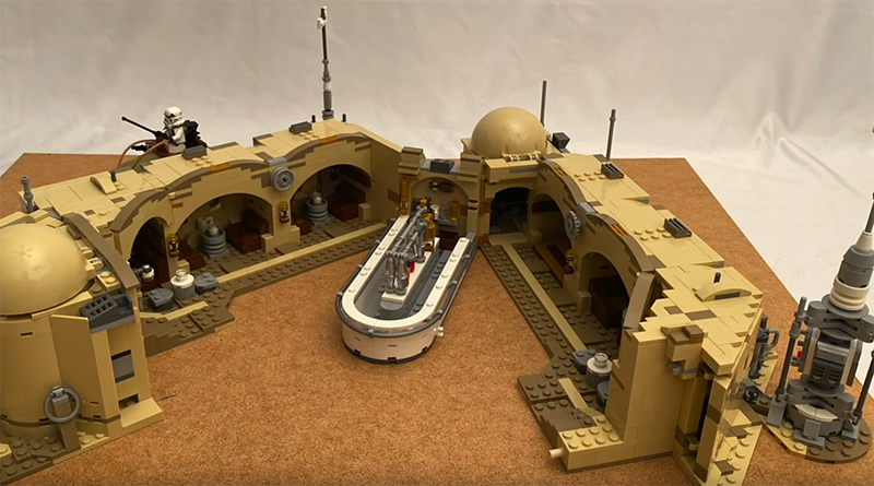 See the LEGO Star Wars 75290 Mos Eisley Cantina build process