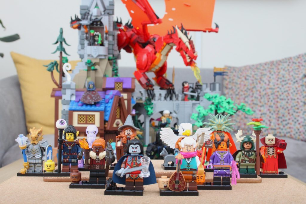 lego collectible minifigures 71047 duungeons and dragons in front of LEGO Ideas 21348 dungeons and dragons red dragons tale min 1024x683