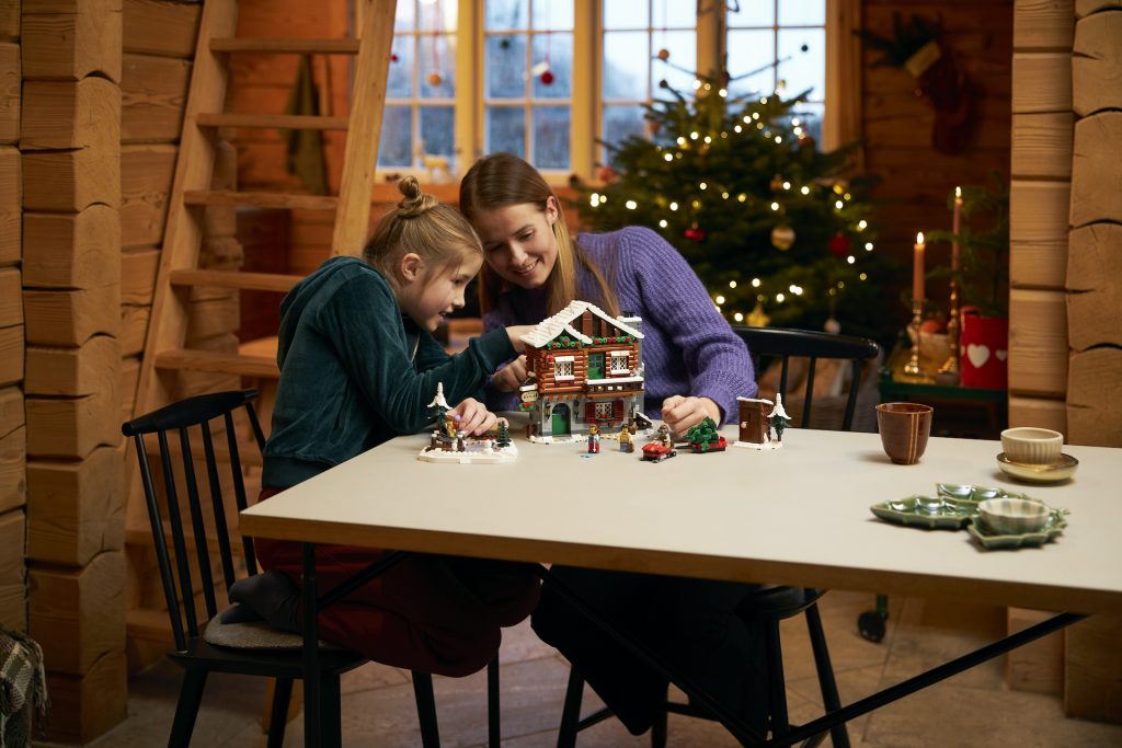 LEGO Icons Winter Village 10325 Alpine Lodge 35 1024x683