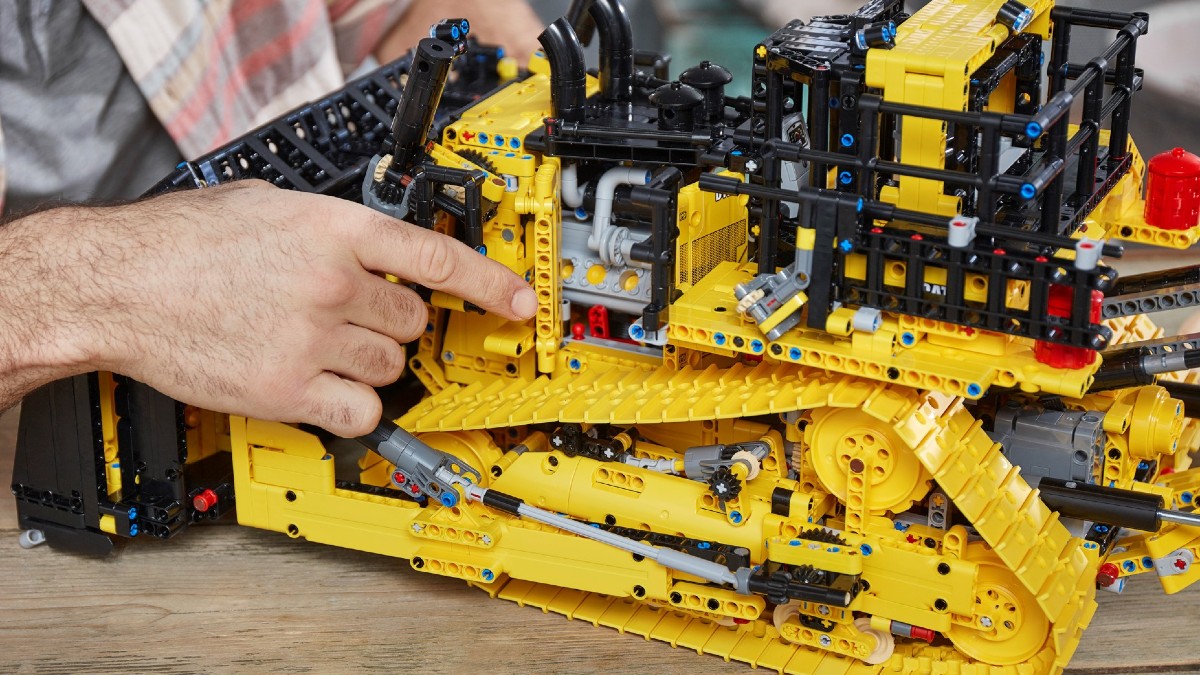 An interesting take on why Technic sets don't get selected on LEGO Ideas