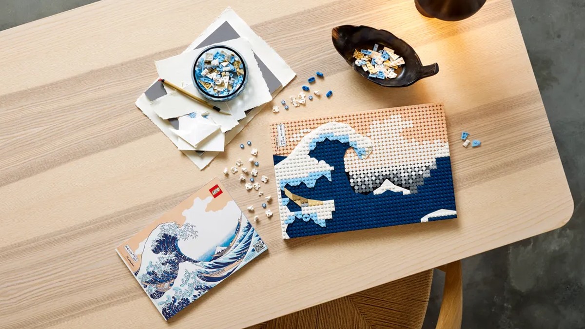 LEGO display takes 31208 Hokusai – The Great Wave to a whole new level