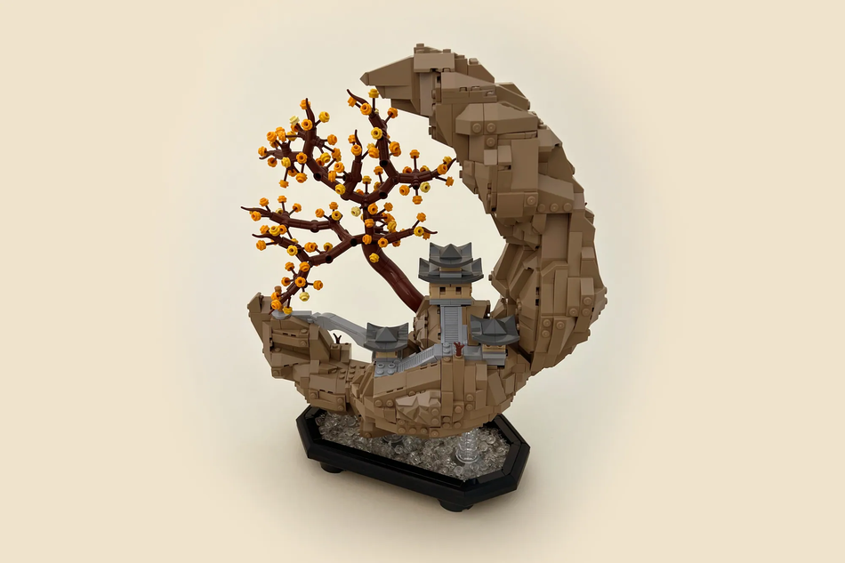 LEGO Ideas Crescent Moon Rock Sculpture 2