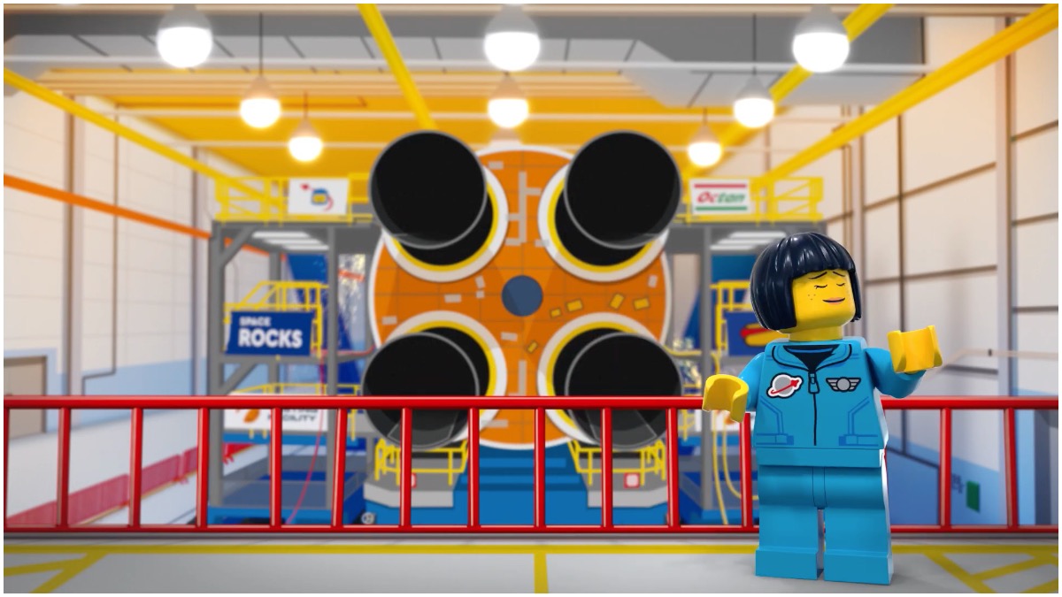 Four LEGO minifigures are going to the Moon next year
