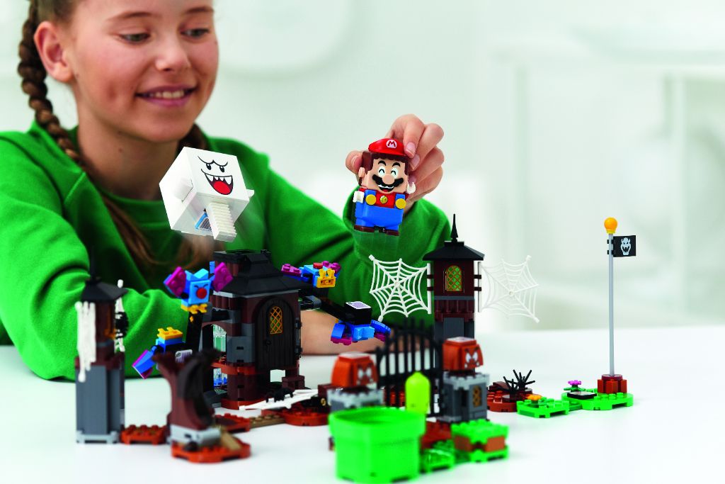 LEGO Super Mario 71377 King Boo and the Haunted Yard Expansion Set 2