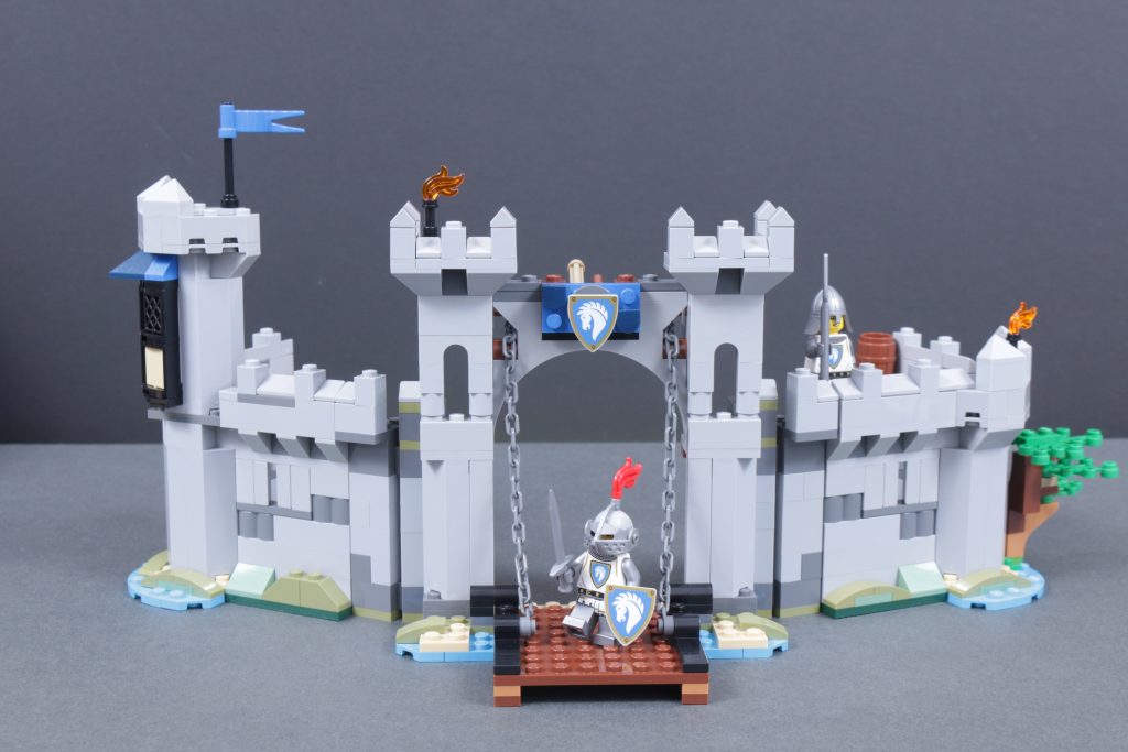 LEGO Creator 3 in 1 31168 Medieval Horse Knight Castle review 34 1024x683