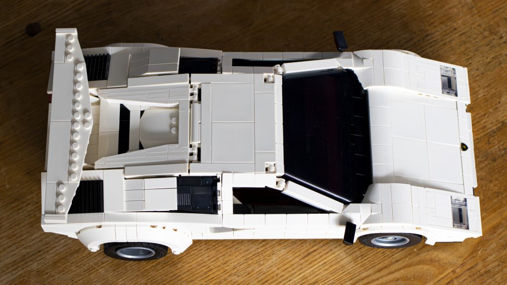 LEGO Icons 10337 Lamborghini Countach 5000 Quattrovalvole 26 1024x576