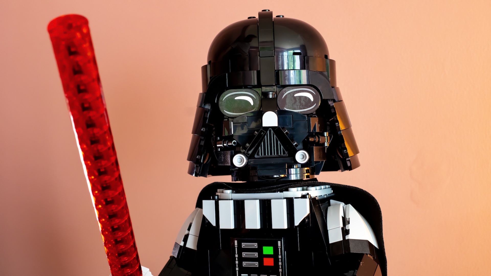 LEGO Star Wars 75461 Darth Vader Up-Scaled Minifigure 1